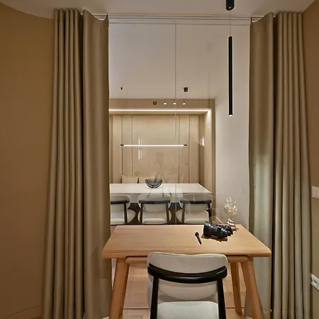 Ema Avenija - Free Parking