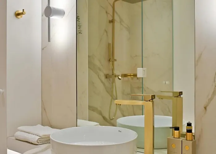 Ema Avenija - Free Parking